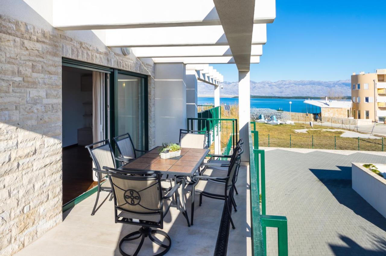 Queen Beach Apartments Nin Eksteriør bilde